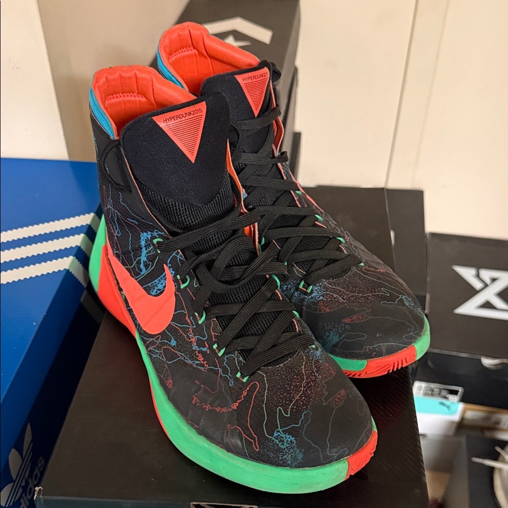 Nike Hyperdunk 2015